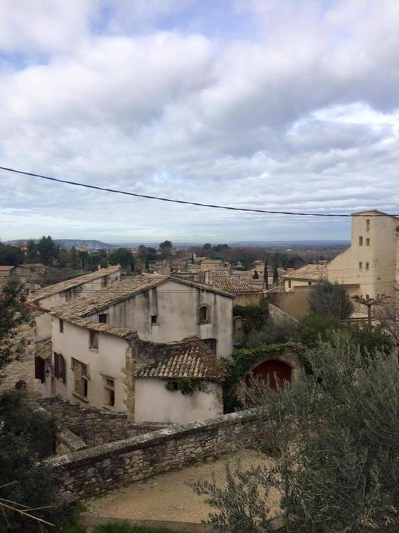 Robion en Luberon Gite Fa Mille Maison Bleu מראה חיצוני תמונה